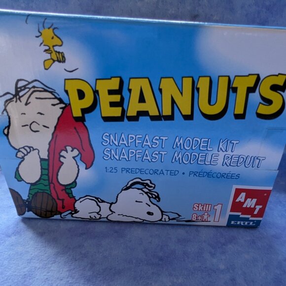 Vintage Woodstock Snapfast model kit - Picture 6 of 9